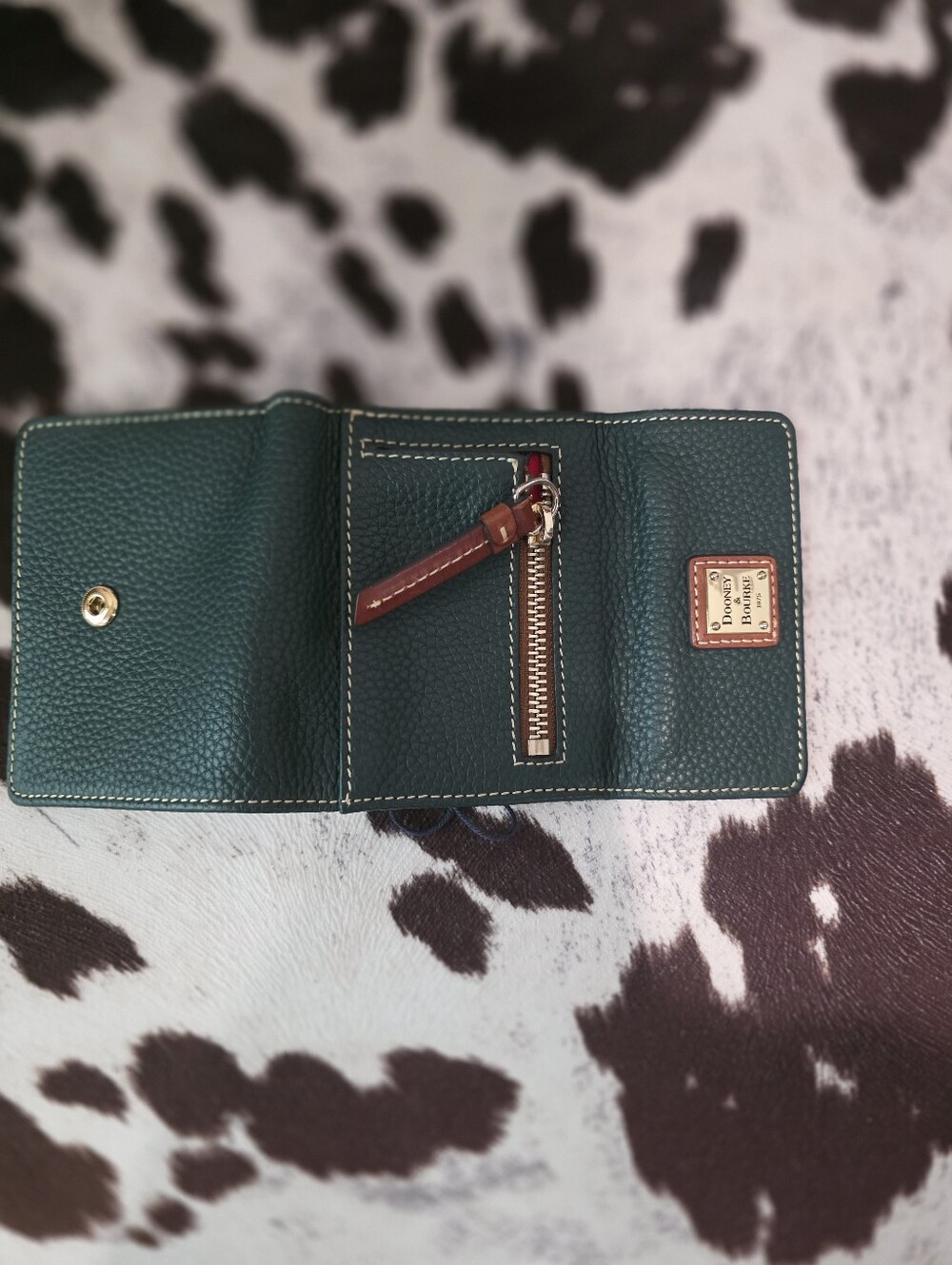 Dooney And Bourke - Picture 4 of 4